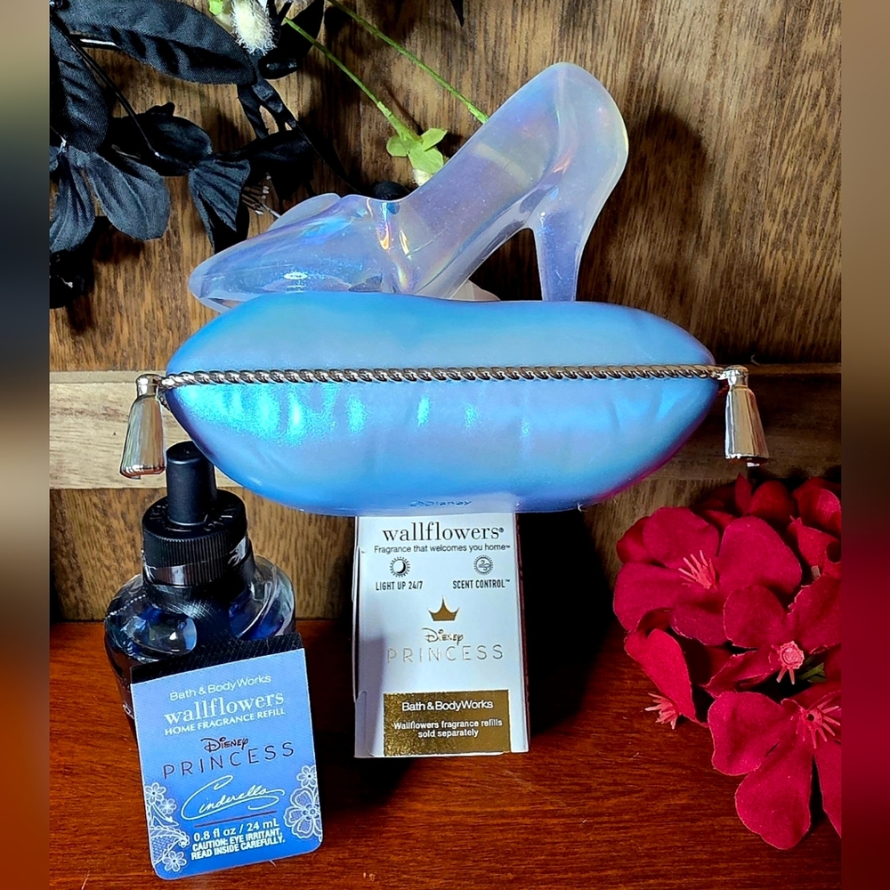 Bath & Body Works Disney Princess Cinderella Nightlight Wallflower & Refill